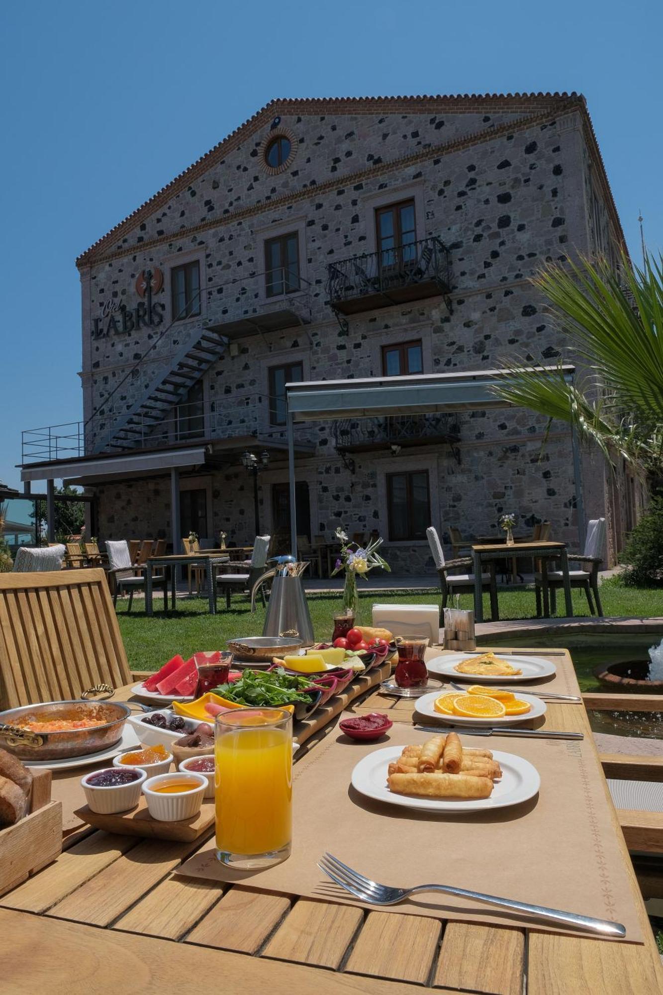 Cunda Labris Hotel Ayvalı Esterno foto